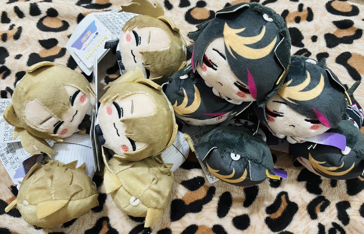 Shu and Luca Ohiruneko Mascot Keychain

Price: 650.00/ea; 1,200/set of 2

wts lfb onhand shuca luxiem nijisanji njsj