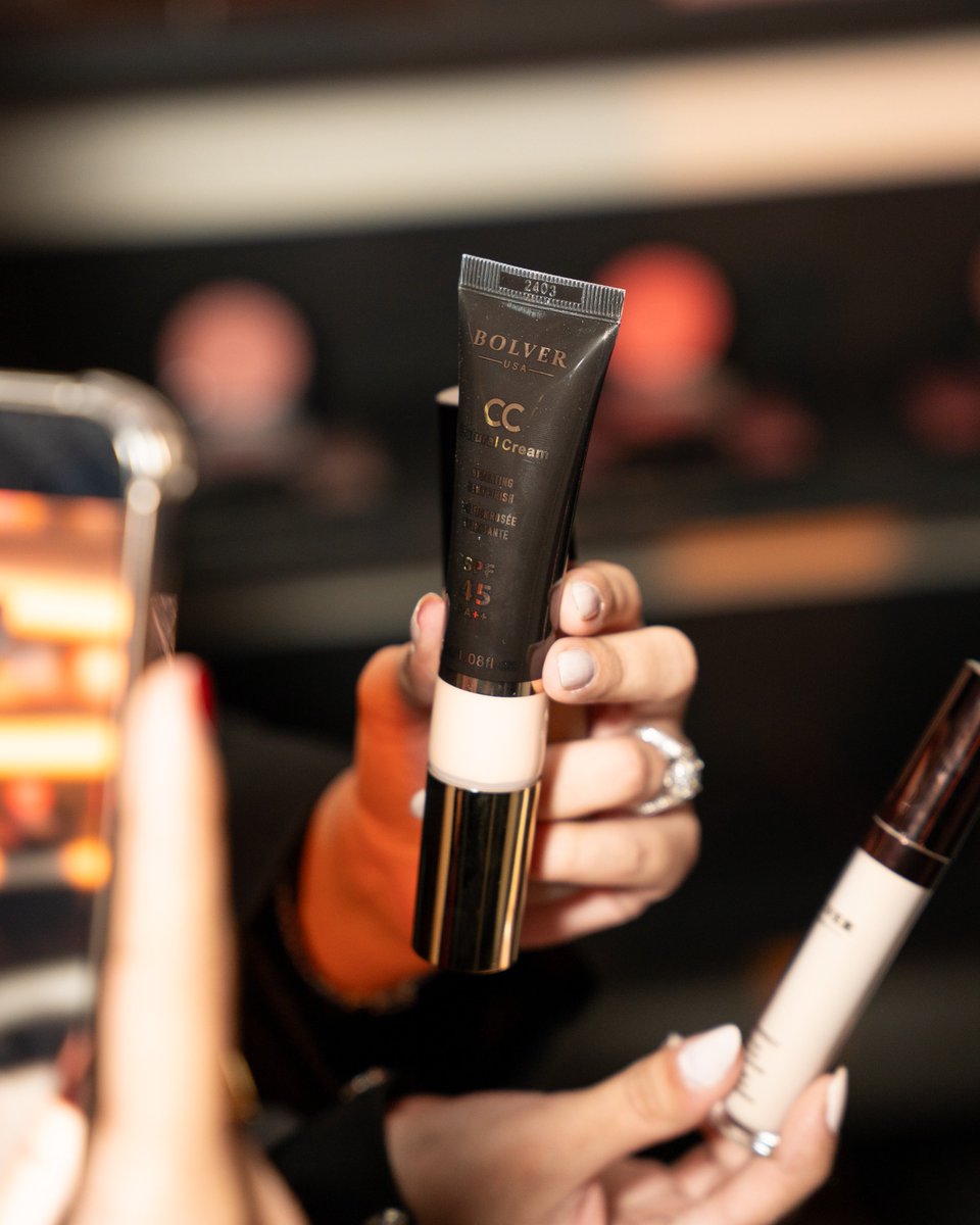 bolversa's tweet photo. Foundation 
Concealer
 CC Cream 
 تألقي بثقة مع منتجات التجميل والعناية المبتكرة من بولفر

متوفرة الآن عن طريق الموقع الإلكتروني:
https://t.co/duxxLekGK6
#بولفر
 #مكياج
 #عناية 
#السعودية https://t.co/st6KPMOhS4