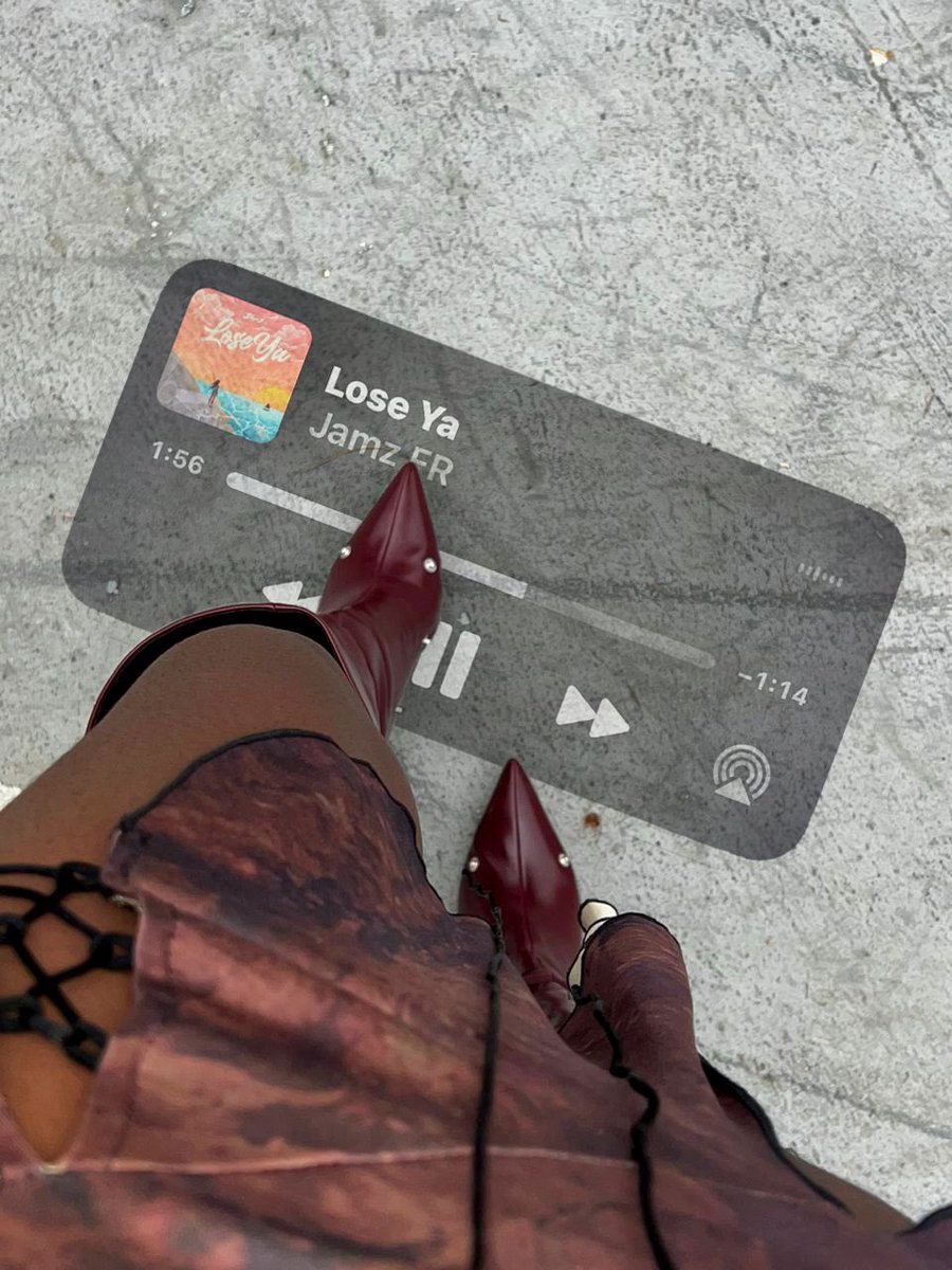 Standing on business 🧚🏿