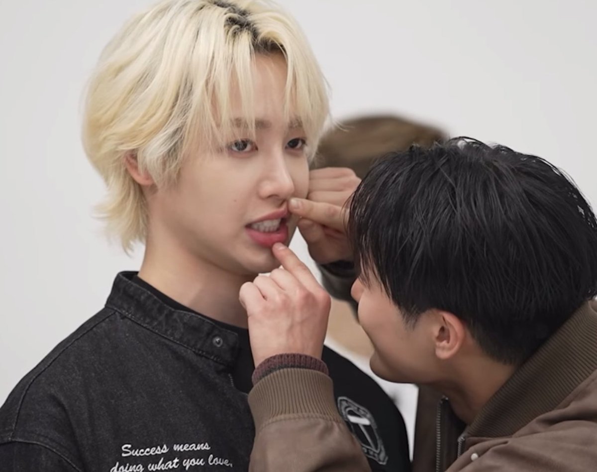hiiii #roadytwt looking for more roady moots 😋

↳ ♡₊˚. sasha

↳ ♡₊˚. she/they

↳ ♡₊˚.  07’

↳ ♡₊˚. hunter, hyunwoo, junghoon

↳ ♡₊˚. ENFP

↳ ♡₊˚. sunny side, doorbells ringing, break a leg, every flavor jelly, bittersweet (whole discography)