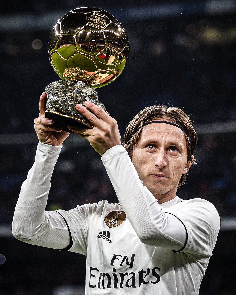 Pocas broma lo que esta Leyenda ha conseguido con el Real Madrid y el fútbol que ha desplegado a nivel Mundial.

Eterno Luka <a href="/lukamodric10/">Luka Modrić</a> 🤍✨