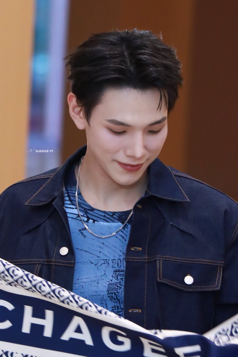 bubblebubu93's tweet photo. มุมก้มมุมเงยก็หล่อทุกมุม

CHAGEE GRAND OPENING WITH DAOU
#CHAGEExDAOU
#ต้าห์อู๋ #DAOU #oueiija https://t.co/6WUynlIaOr