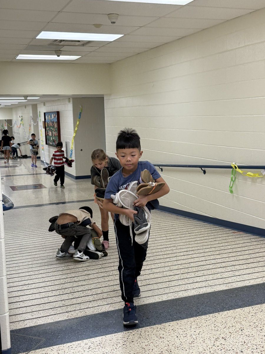 Mrs. Gutierrez (@mrsgutierrezbf) on Twitter photo Thank you to my 2nd Grade Littles for helping gather the shoes we collected for <a href="/Soles4Souls/">Soles4Souls</a> <a href="/bfes_ltps/">Ben Franklin ES</a> They remind me of myself bringing in all the groceries in one trip LOL Thank you to my 2nd Grade Littles for helping gather the shoes we collected for <a href="/Soles4Souls/">Soles4Souls</a> <a href="/bfes_ltps/">Ben Franklin ES</a> They remind me of myself bringing in all the groceries in one trip LOL