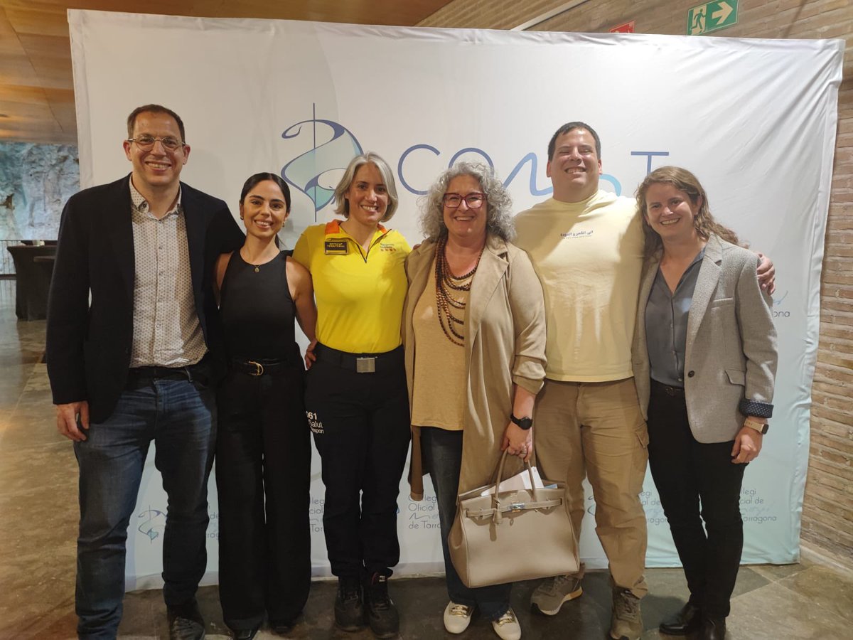 📸: Avui s’ha celebrat la primera ‘Jornada de medicina d’urgències i emergències de Tarragona i Terres de l’Ebre’.

Entre els seus objectius, aquesta jornada té el de millorar la qualitat i eficàcia del sistema d'urgències al territori, i reforçar el treball en equip i la