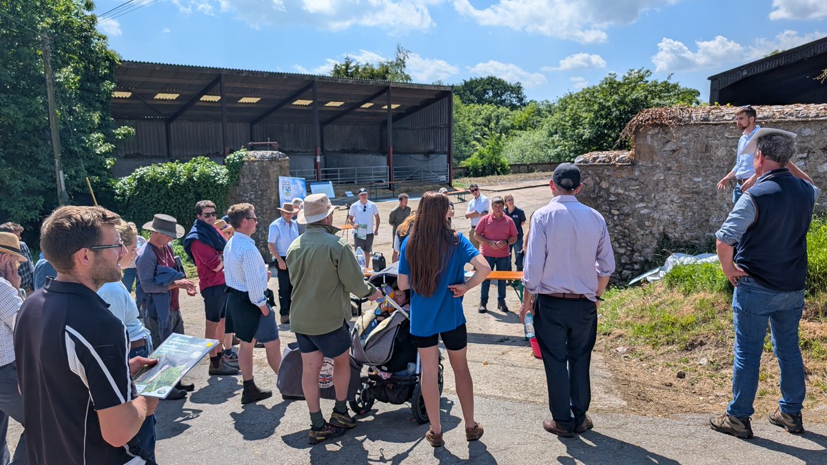 Interesting day with <a href="/ArlaDairyUK/">Arla Dairy UK</a> Organic/Regen Exchange South hosted by <a href="/sophieaplin/">Sophie (Aplin) Gregory</a>. Some great talks by Tristan <a href="/FAIfarms/">FAI</a> &amp; Rosie <a href="/TrouwNutr_GB/">Trouw Nutrition GB</a>. Unfortunately missed <a href="/FarmCO2Toolkit/">Farm Carbon Toolkit</a> as busy giving my own presentation, with a quick rundown on <a href="/CowSignals/">CowSignals Training</a> Stressfree Stockmanship