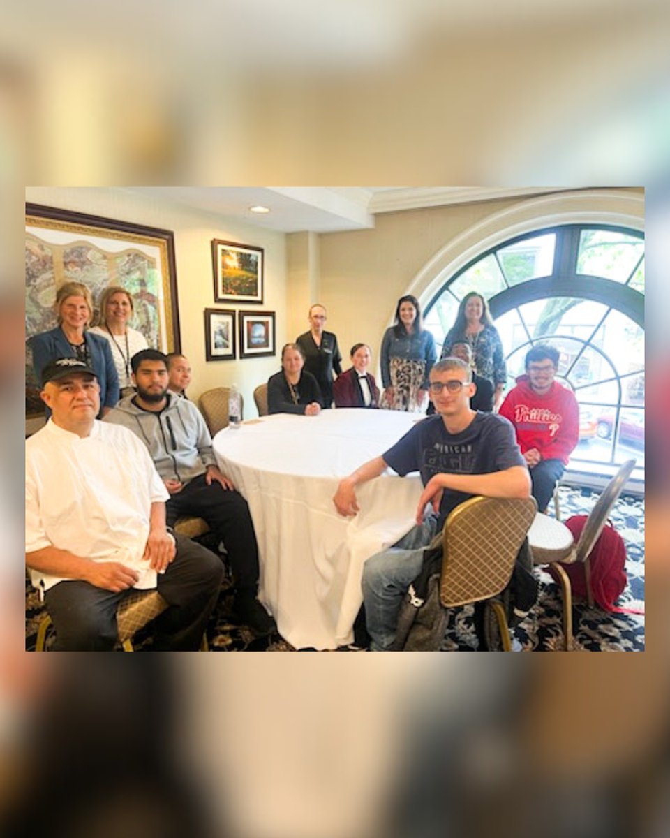 A BIG thank you to our Freedom High School Steps 2 Program partners, which partnered students with our kitchen, housekeeping, laundry and bellman teams alongside amazing job coaches to build professional skills, successful interactions, and prioritize key markers of growth! ✨