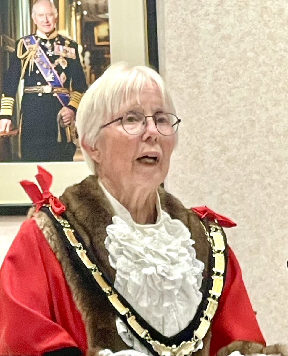 Andrew B (@andrewbatt5) on Twitter photo Cllr Carol Jewell has been elected as mayor of <a href="/WokinghamBC/">Wokingham Borough Council</a> at tonight’s annual meeting of the full council. <a href="/WokinghamToday/">Wokingham.Today</a> Cllr Carol Jewell has been elected as mayor of <a href="/WokinghamBC/">Wokingham Borough Council</a> at tonight’s annual meeting of the full council. <a href="/WokinghamToday/">Wokingham.Today</a>