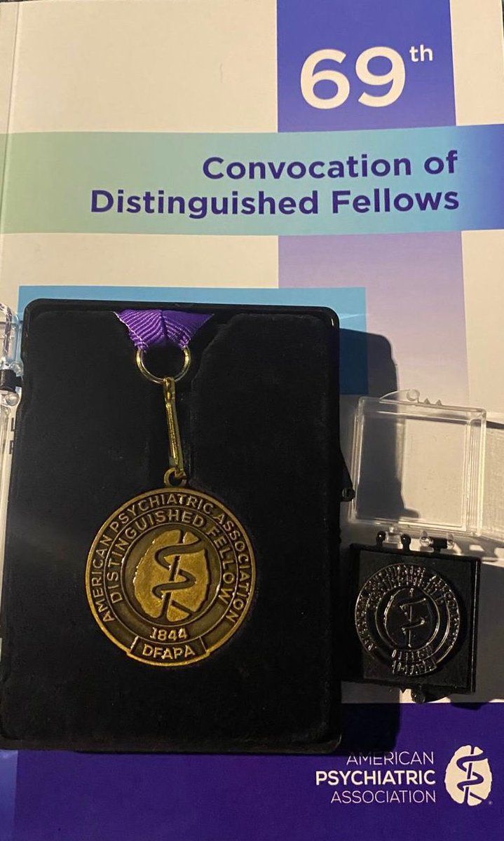 بدأت علاقتي المهنية بالجمعية الأمريكية للطب النفسي (APA) كعضو متدرب عام 2005.
أصبحت زميلًا في 2015
والآن في 2025، تشرفت بانتخابي  زميلًا متميزًا
Distinguished fellow 
سعيد بهذا التكريم من الزملاء في أكبر جمعية للطب النفسي وممتن لهم.

ممتن كذلك لكل من ساهم في هذه الرحلة الثرية