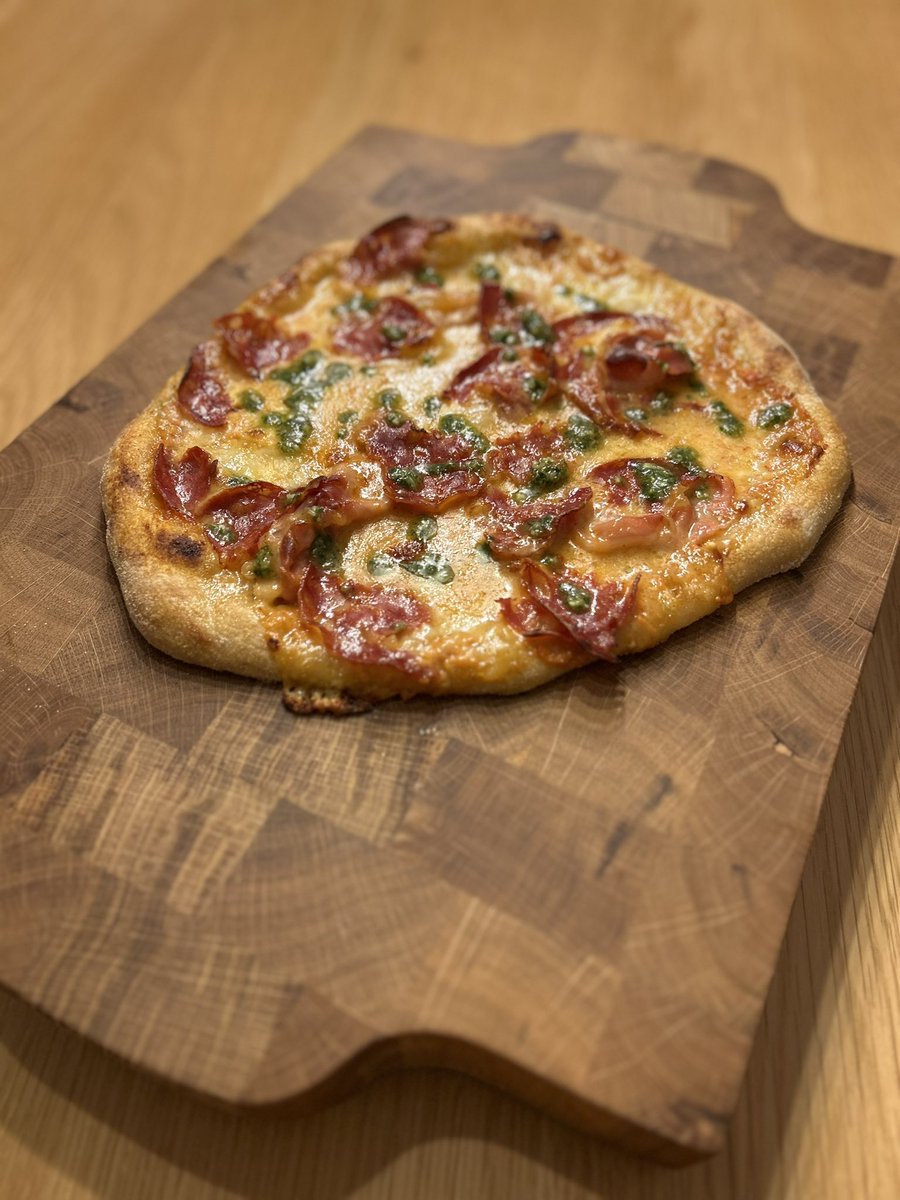 Alles Gute zum PizzaDay!
Ehrliches Handwerk mit Herz. Für alle mit der richtigen Zeitpräferenz und diejenigen die Proof of work schätzen! 

Finde auch du dein Brett in unserem Shop. 

edlehoelzervonkoc.etsy.com

#pizzaday #bitcoin #charcuterie #board #etsy