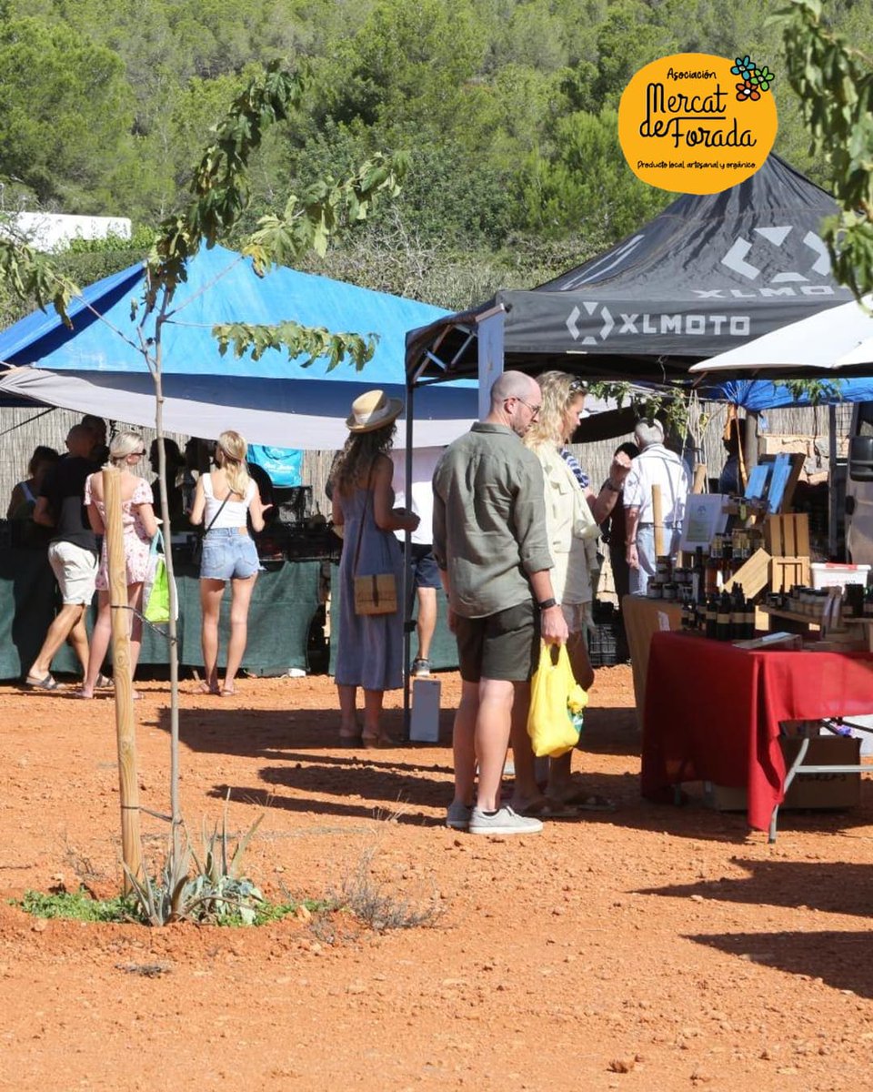 mercatdeforada's tweet photo. ¡Ven al #MercatDeForada este sábado! Explora productos locales y artesanías en un ambiente vibrante lleno de arte y tradición en Forada, Ibiza. ¡Te esperamos! #EconomíaLocal #Sostenibilidad https://t.co/PpOSaWJtN8