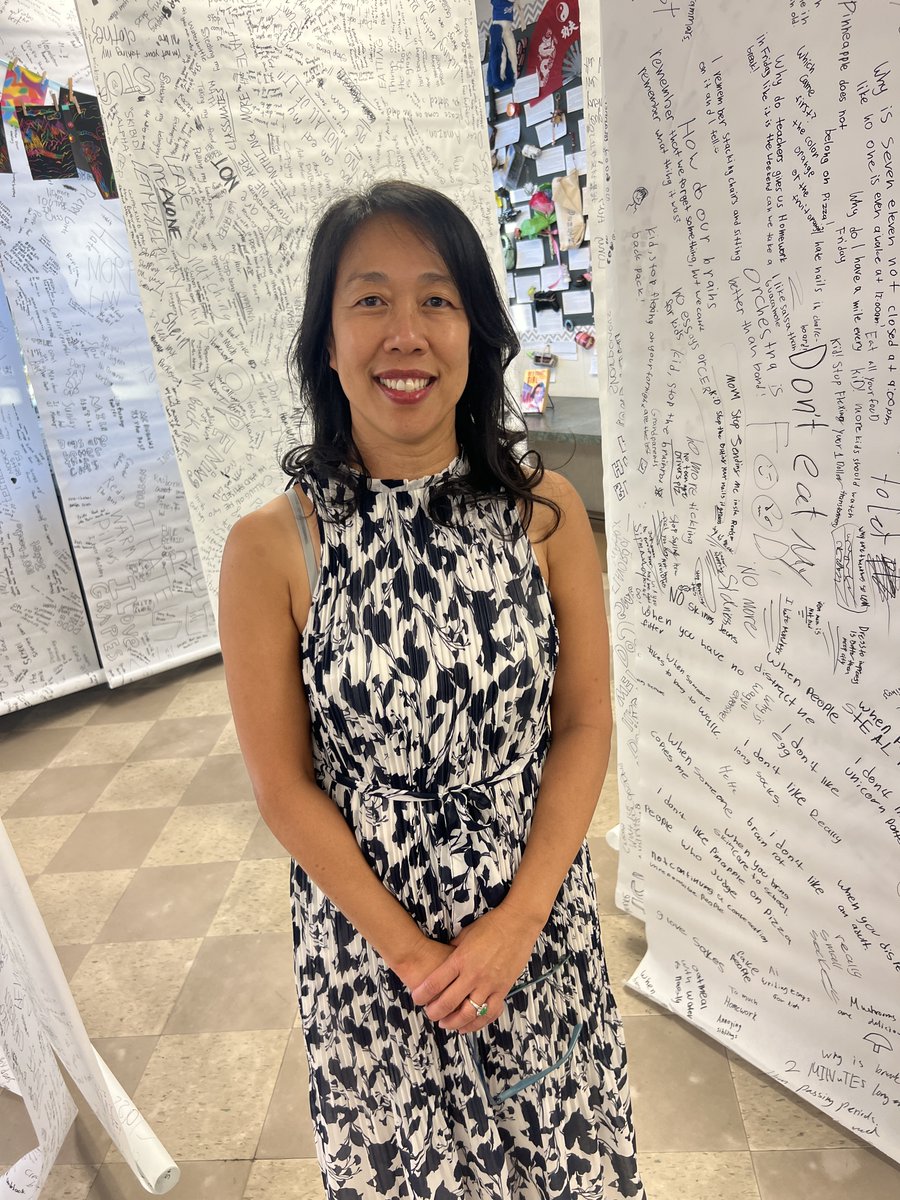 Jefferson Middle School hosted an unforgettable Open House filled with food, games, activities, and performances. The event showcased the vibrant and welcoming spirit of our school community, bringing families together for a night of fun while exploring the school and classrooms.