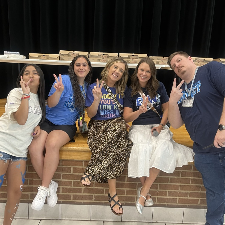 EvansPanthers's tweet image. ✌️ Peace out, 2024-2025 school year! 
What a year it has been- full of memories, growth, and panther pride! Thanks for being part of it! 💙 🐾 
#evansIMPACT