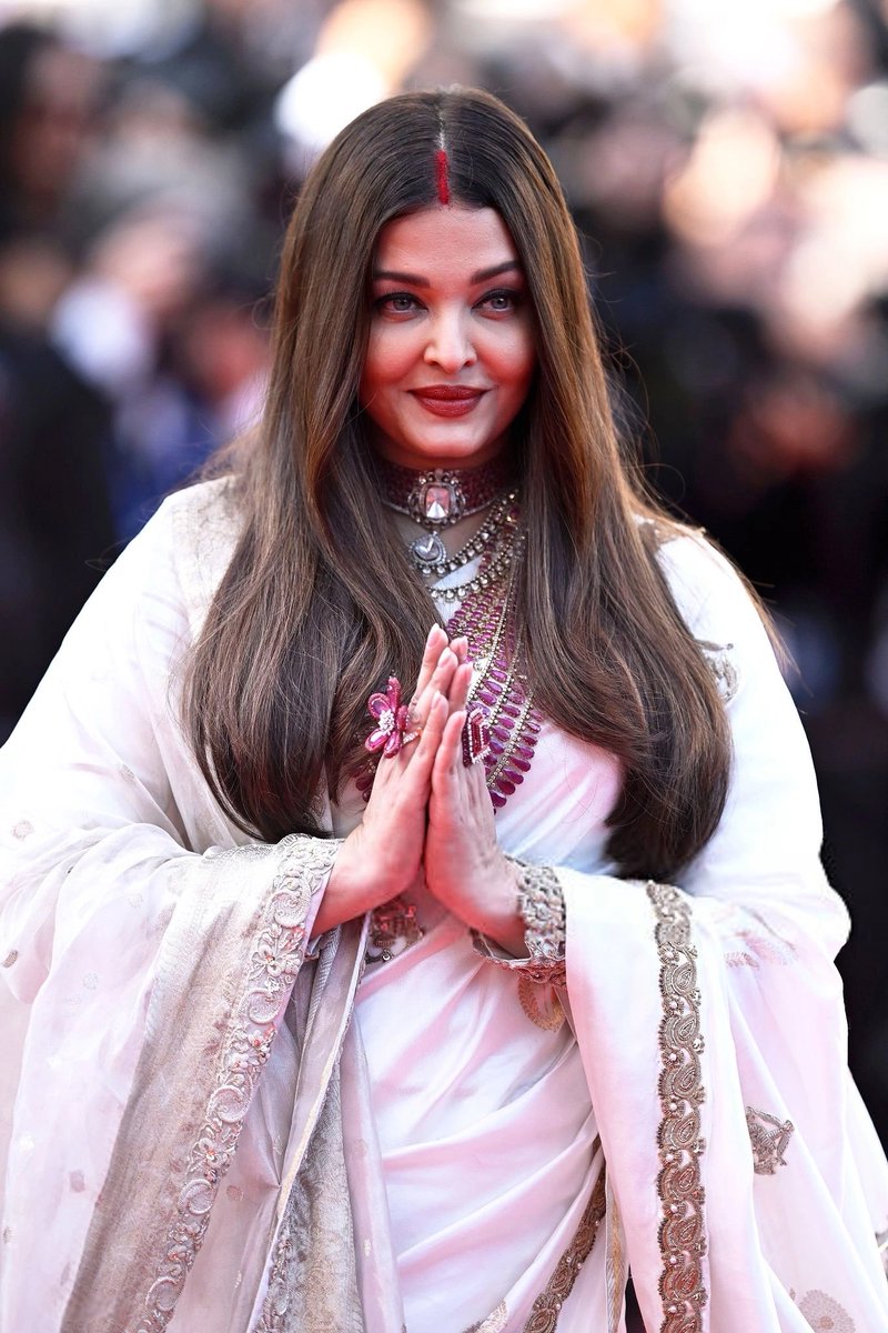 🌸 𝒜𝓃𝒾 🌸 tweet media