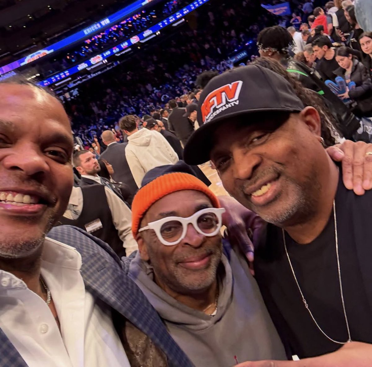RealSpree08's tweet image. #knicks #spike #chuckd #nyc