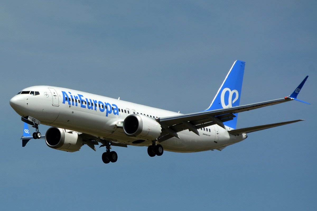 <a href="/AirEuropa/">Air Europa</a> ya tiene su primer <a href="/Boeing/">The Boeing Company</a> #737max , ha llegado a Madrid a las 4 de la tarde. fly-news.es/aviacion-comer… 
#avgeeks