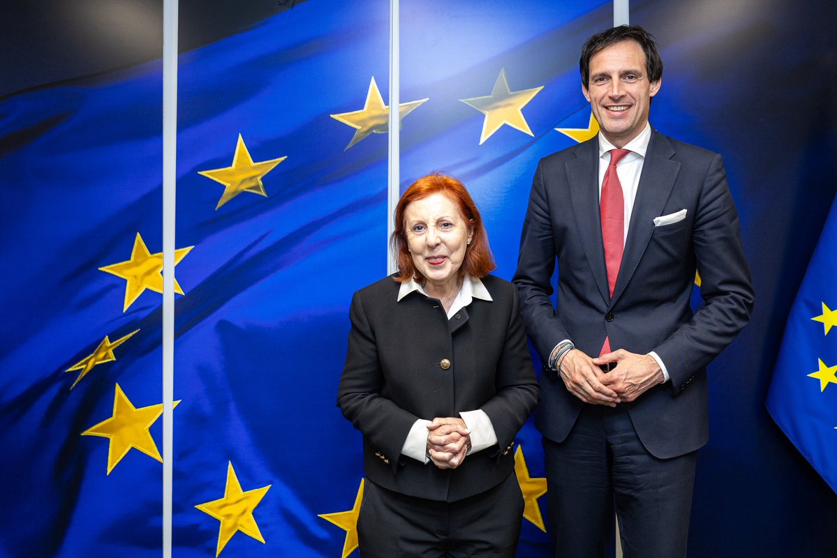 Wopke Hoekstra (@wbhoekstra) on Twitter photo Always a pleasure to discuss with 🇵🇹Minister <a href="/mgracacarvalho/">Maria Graça Carvalho</a>.
We had a very good conversation on the Emission Trading System, our 2040 target and the Clean Industrial Deal. Always a pleasure to discuss with 🇵🇹Minister <a href="/mgracacarvalho/">Maria Graça Carvalho</a>.
We had a very good conversation on the Emission Trading System, our 2040 target and the Clean Industrial Deal.