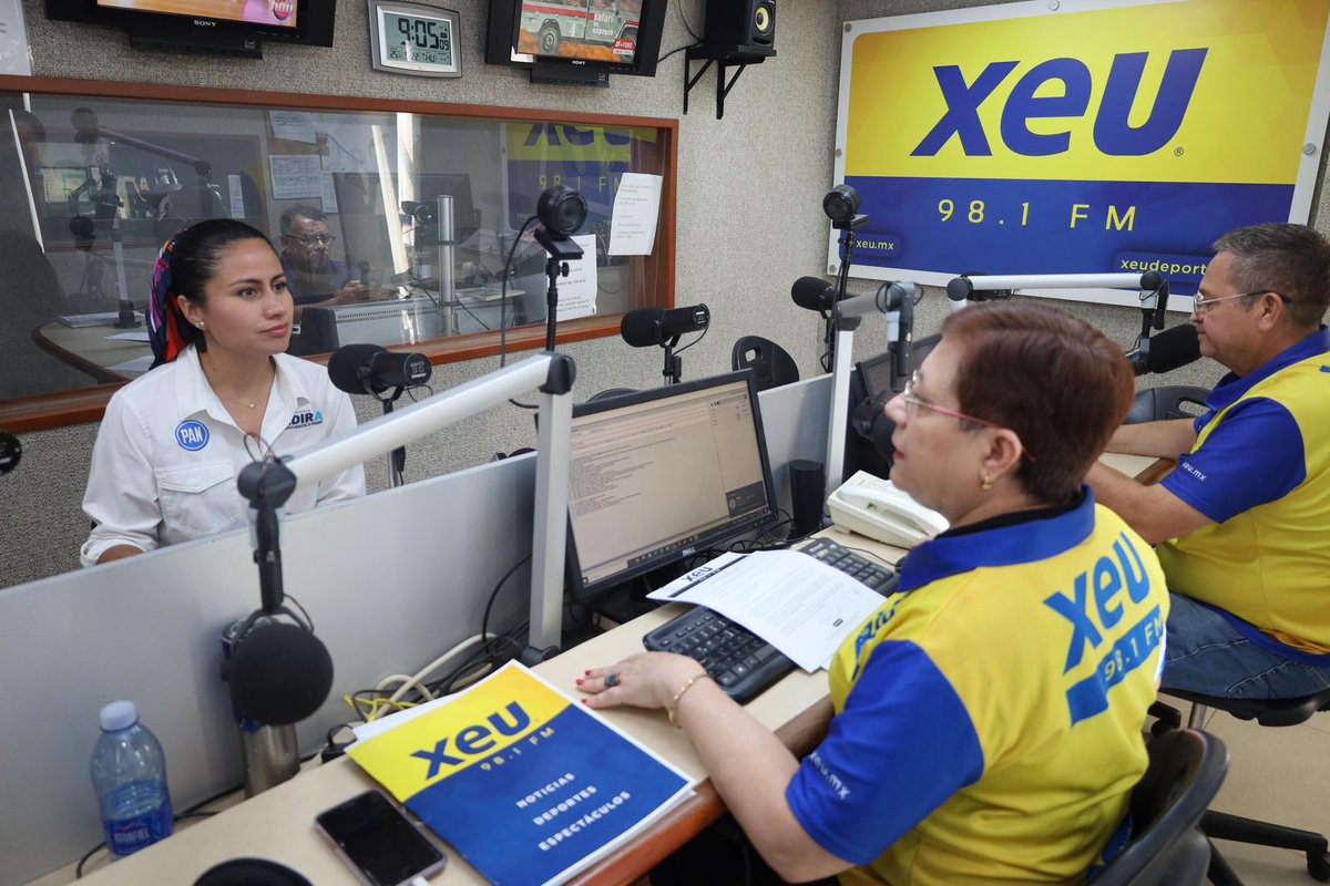 Indira Rosales (@indira_rs) on Twitter photo Esta mañana estuvimos en entrevista en <a href="/xeunoticias/">XEU Noticias</a> hablando de distintos temas de interés para los veracruzanos. Muchas gracias por el espacio. ¡Bonita tarde! Esta mañana estuvimos en entrevista en <a href="/xeunoticias/">XEU Noticias</a> hablando de distintos temas de interés para los veracruzanos. Muchas gracias por el espacio. ¡Bonita tarde!