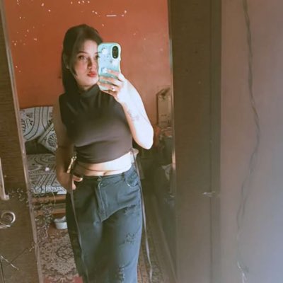 #NewProfilePic حاسة اني قمر اوي النهارده 💅