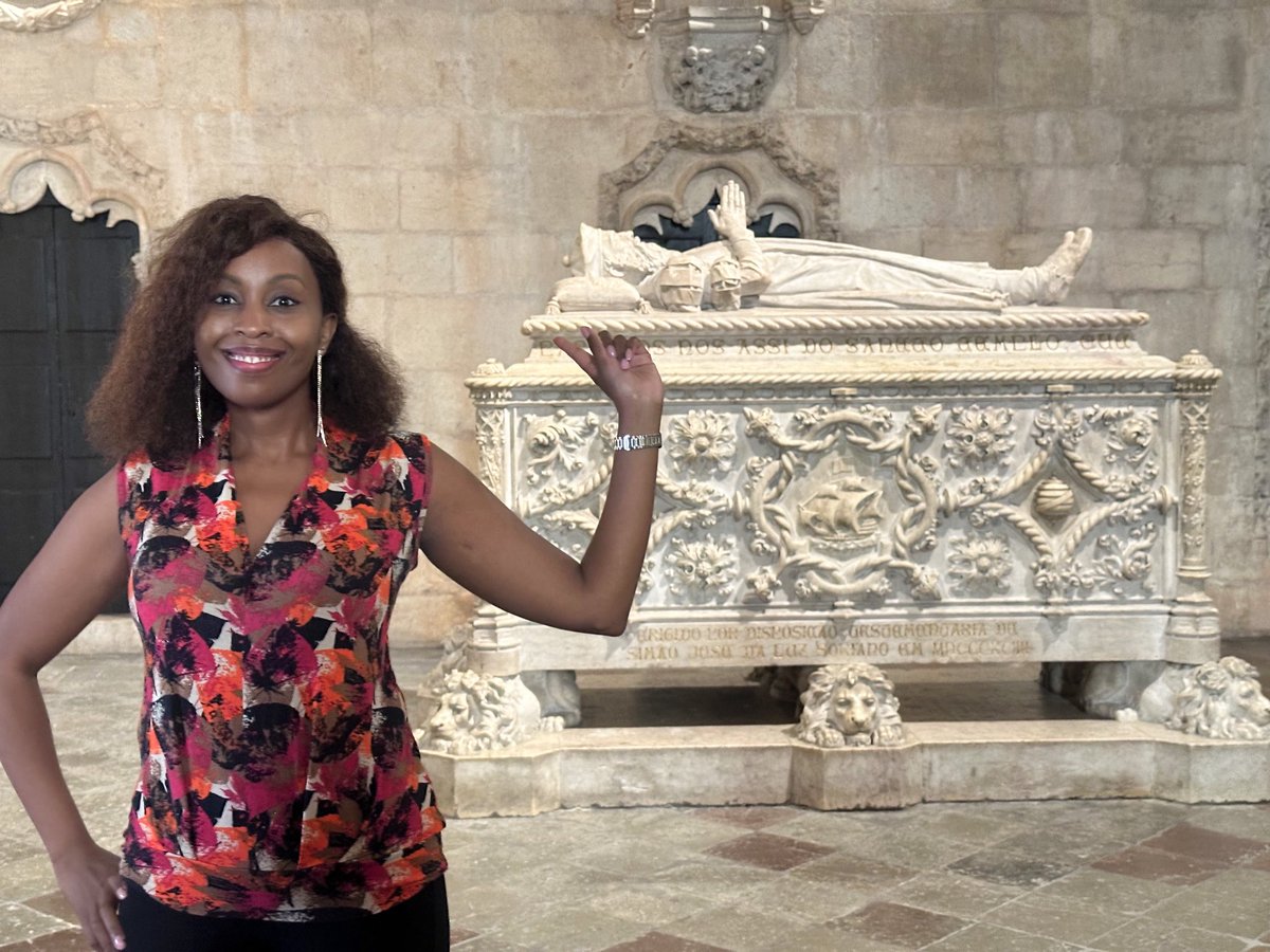 paulinenjoroge's tweet image. The tomb of Christopher Columbus at the Seville Cathedral in Spain (Largest Gothic Cathedral in the world and the 4th largest overall), and the tomb of Vasco da Gama at the Church of Saint Mary of Bethlehem, Lisbon,