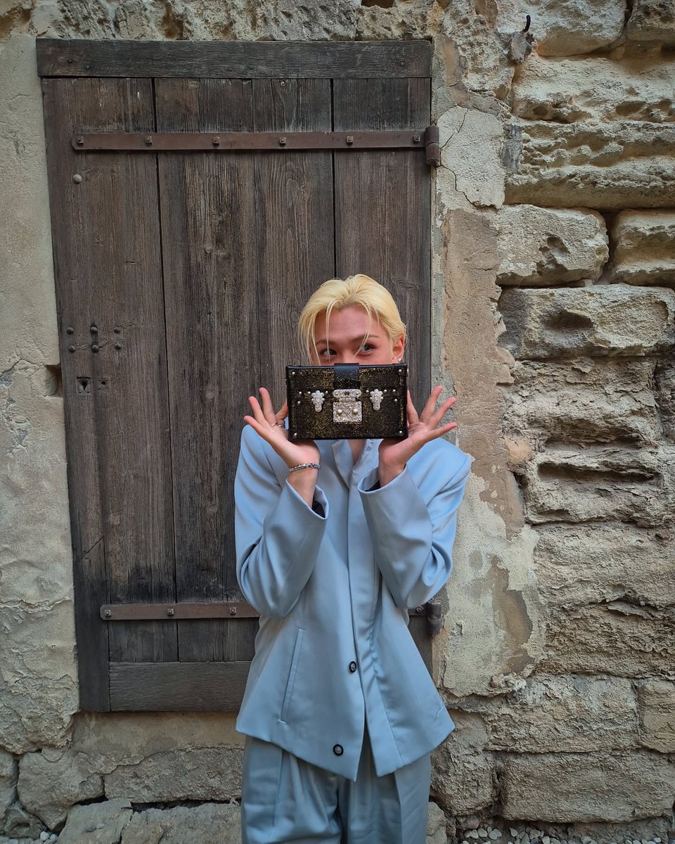 felix instagram update: 🩵
#FELIXxLVCRUISE26