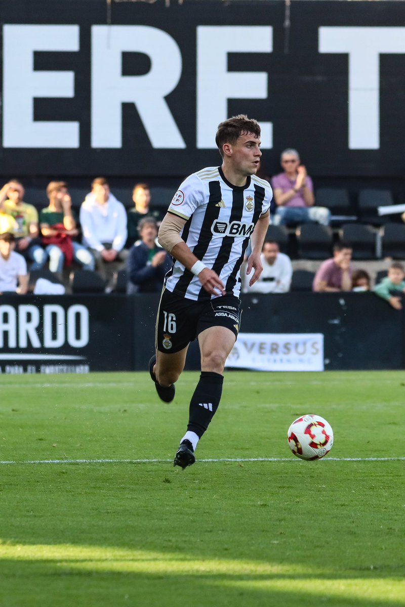 Ander Vidorreta Larumbe (@avidorreta) on Twitter photo ⚫️⚪️<a href="/REALUNIONCIRUN/">Real Unión Club Irun</a> ⚫️⚪️<a href="/REALUNIONCIRUN/">Real Unión Club Irun</a>