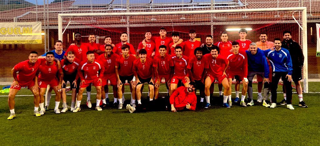 Hoy hemos tenido la visita de una referencia y mito del #futcat ‼️