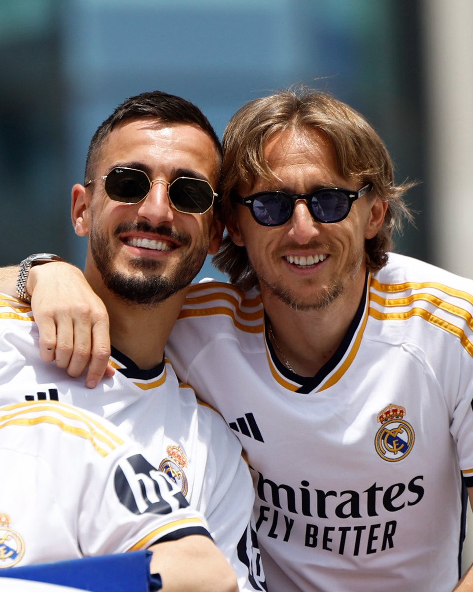 JoseluMato9's tweet photo. Amigo mío, que te voy a decir yo? Eres una leyenda, un ejemplo y una persona y futbolista insuperable. Te admiro y deseo toda la suerte para tus nuevas aventuras.
Te quiero Cuñado @lukamodric10 🤍 https://t.co/49lGRRvlQj