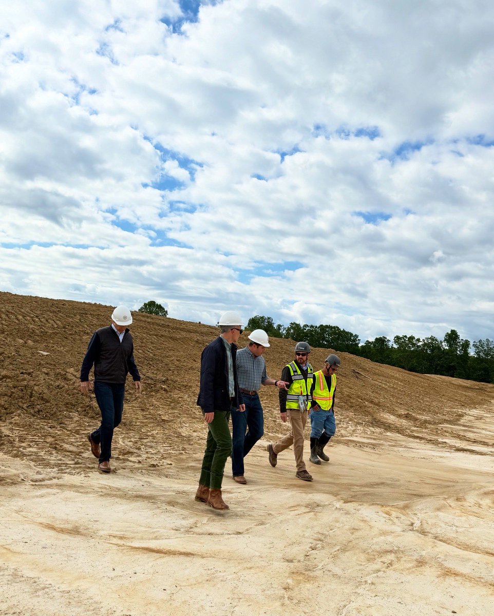 Our team was onsite in Morehead today for a peek behind the curtain as our state-of-the-art distillery takes shape. 

Eastern Light Distilling is coming to life and the #Bourbon’s not too far behind🥃