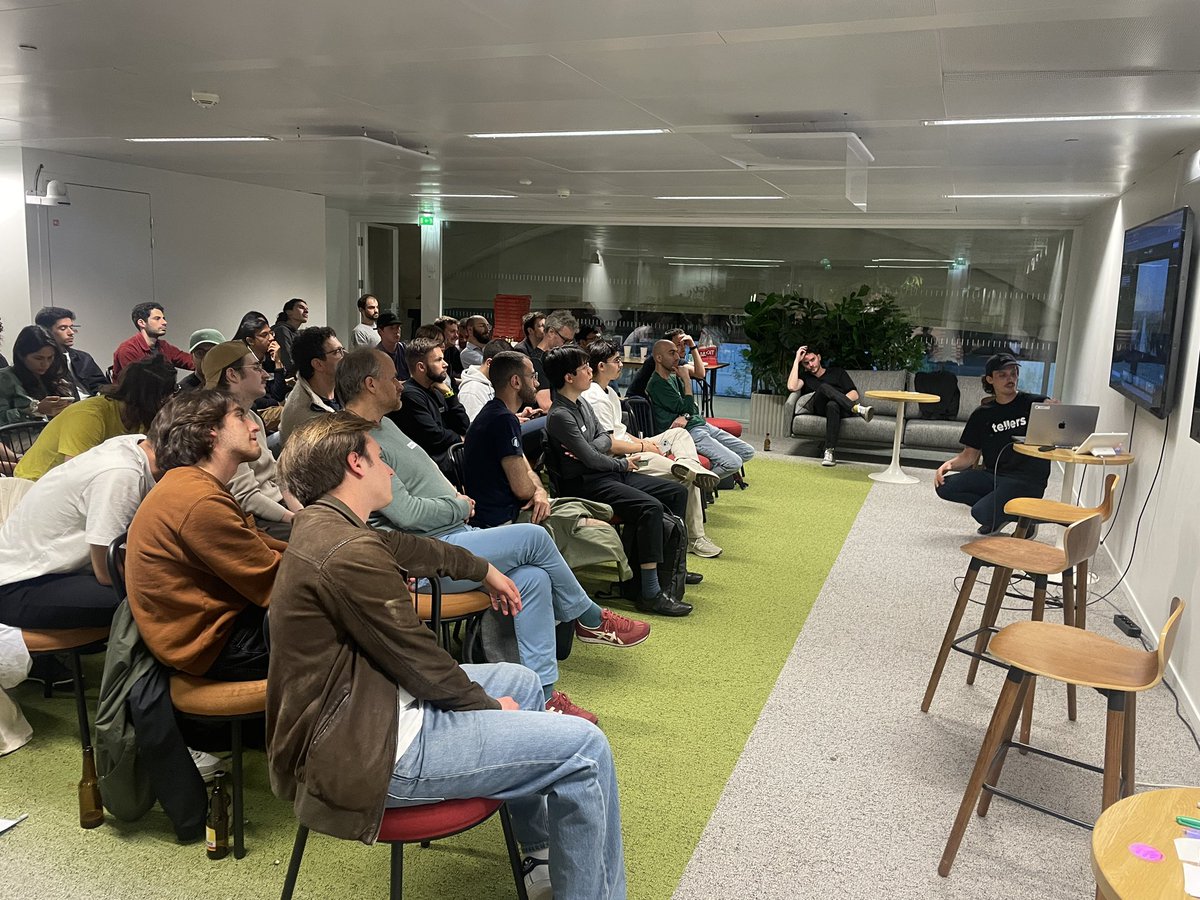 AlisdairBroshar's tweet image. Let’s go live demo with Robin from @TellersAI 🚀