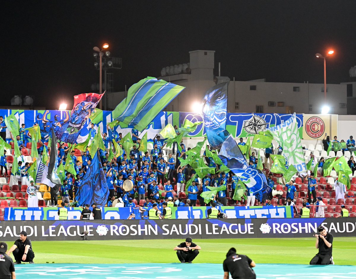 مايطيح نادي هذا جمهوره 💚💙
الشهادة لله شالنا جمهورنا 😍 🔝