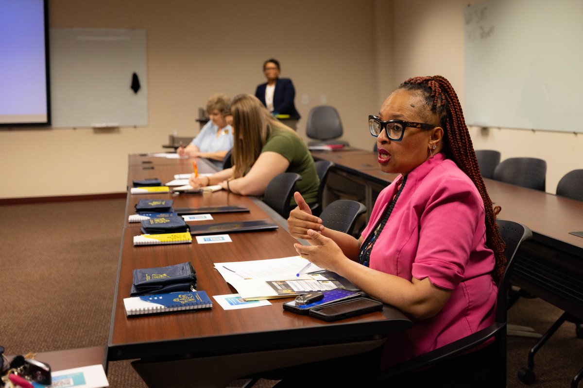 FloDar_Tech's tweet photo. 🎉 Just wrapped our 2nd Wraparound Services Forum at FDTC! 💬🤝
We're connecting, sharing, and supporting students beyond the classroom — academically, emotionally, financially &amp; more. 💙📚💪

🚀 Starting Fall '25: Quarterly on-campus + monthly virtual sessions!
#FDTech https://t.co/dTXRTE5Yoo