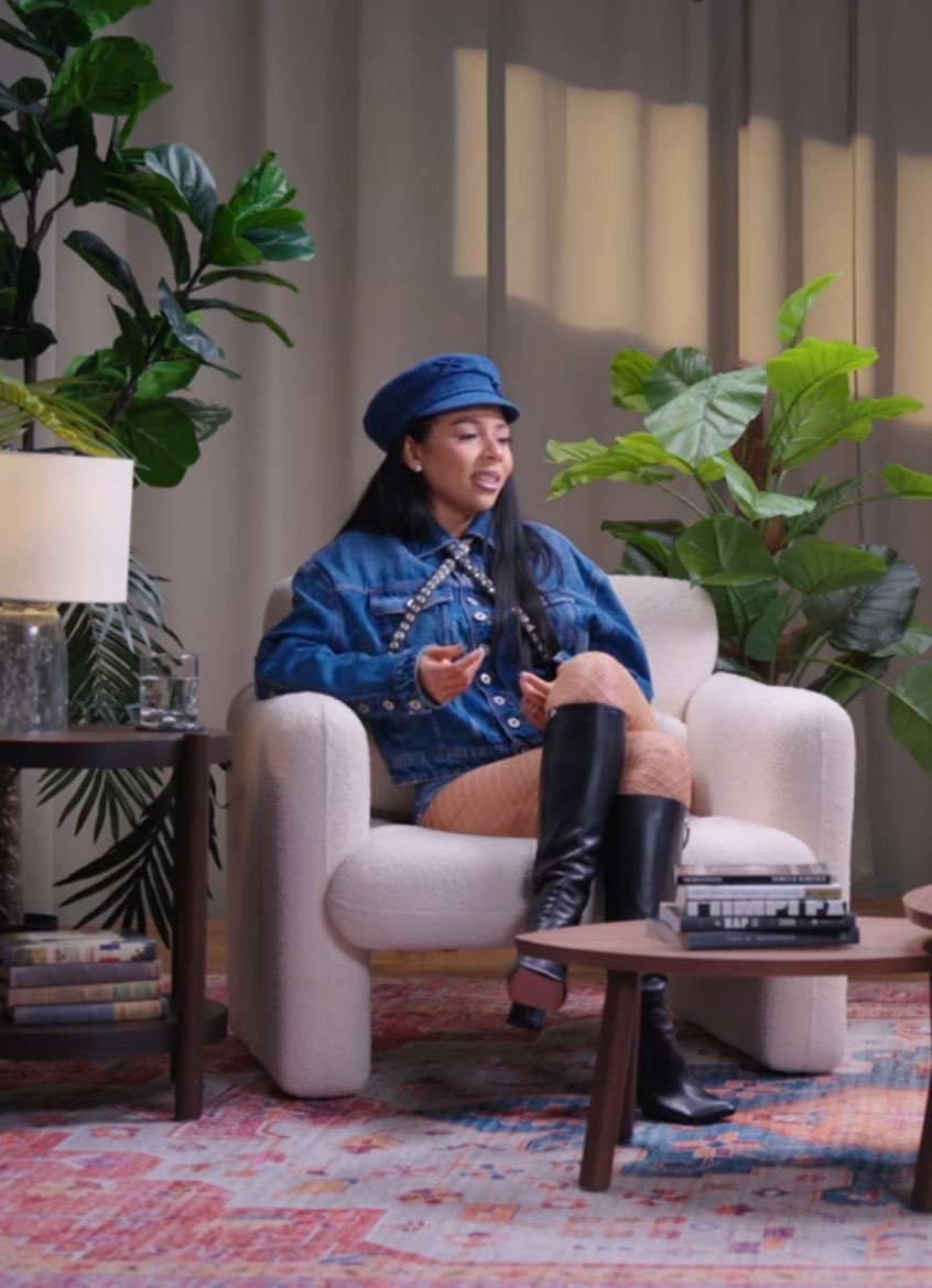 The outfit though 😍😍