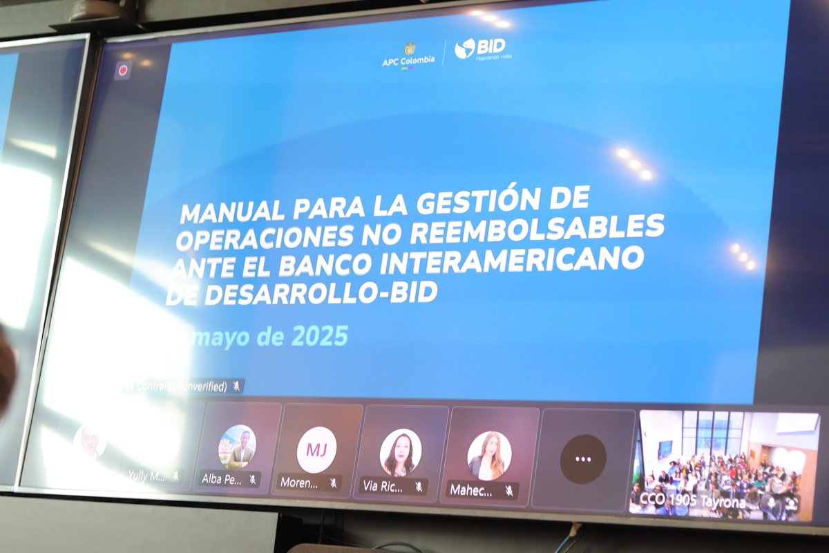 APCColombia's tweet photo. Hoy presentamos, junto al @el_BID y el @DNP_Colombia, el Manual para la Gestión de Operaciones No Reembolsables ante el Banco Interamericano de Desarrollo, una herramienta clave para fortalecer la gestión de la cooperación técnica y financiera no reembolsable en Colombia. https://t.co/42h5lCIopI