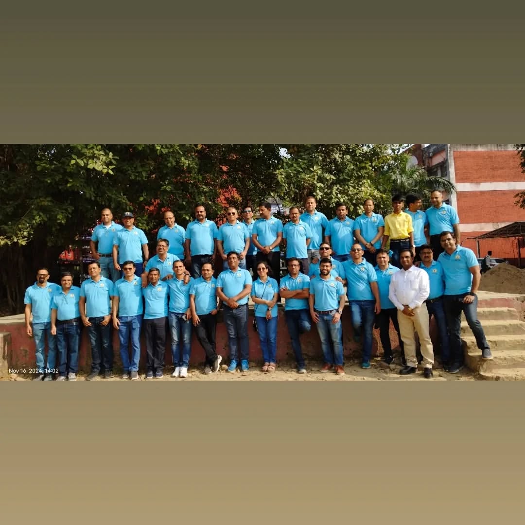 iisf_knit's tweet photo. Celebrating 25  Years of the 1999 Batch at KNIT Sultanpur!

On 16th November 2024, IISF KNIT proudly hosted the Silver Jubilee Alumini Meet for the 1999 batch at KNIT, Sultanpur.

 The event ended by heartfelt vote of thanks by our Prof Incharge IISF KNIT- Dr. Anil Singh. https://t.co/YFbGiVFrwa