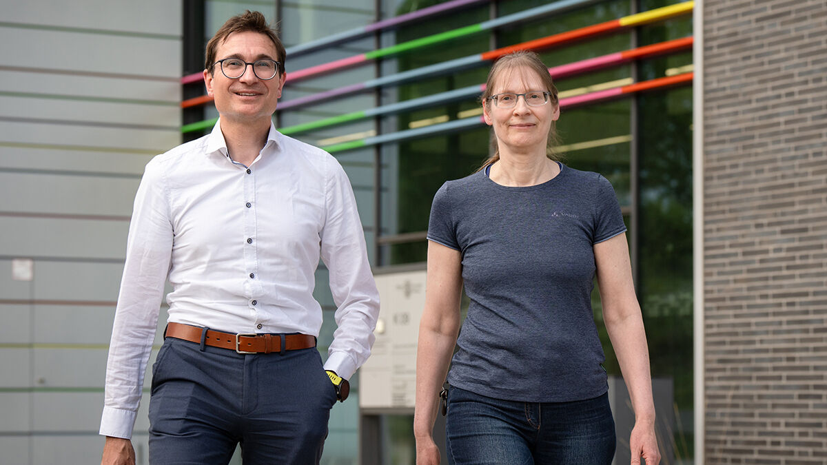 Max Planck Institute for Terrestrial Microbiology (@mpi_marburg) on Twitter photo 📢Wir sind überglücklich, dass unser Exzellenzcluster Microbes-for-Climate (M4C) in der Exzellenzstrategie 2025 ausgewählt wurde! 🥳 Wir freuen uns gemeinsam mit der Philipps-Universität Marburg auf spannende #Mikrobenforschung! <a href="/maxplanckpress/">Max Planck Society</a> <a href="/BangeBalcony/">BangeBalcony</a> #synbio #research 📢Wir sind überglücklich, dass unser Exzellenzcluster Microbes-for-Climate (M4C) in der Exzellenzstrategie 2025 ausgewählt wurde! 🥳 Wir freuen uns gemeinsam mit der Philipps-Universität Marburg auf spannende #Mikrobenforschung! <a href="/maxplanckpress/">Max Planck Society</a> <a href="/BangeBalcony/">BangeBalcony</a> #synbio #research