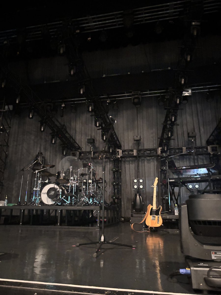 r_3_i_n_4's tweet photo. Zepp1日目お疲れ様です✨️
キーチェーンはゲット出来なかったけどトレカコンプ出来ました！
お取引してくださった方々ありがとうございました🙇🏻‍♀️
そして今日会ってお話してくださった方々ありがとうございます！
明日はもっと早く行って色んな社員さんとお話出来たら嬉しいです🫶
 #なとり_摩擦 https://t.co/eOIdOOSvvd