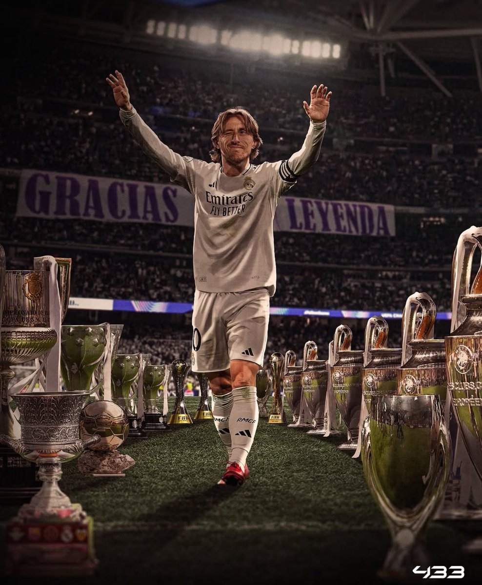Madridismoreal's tweet photo. GRACIAS LEYENDA @lukamodric10 🤍 https://t.co/eWwet4XZCl