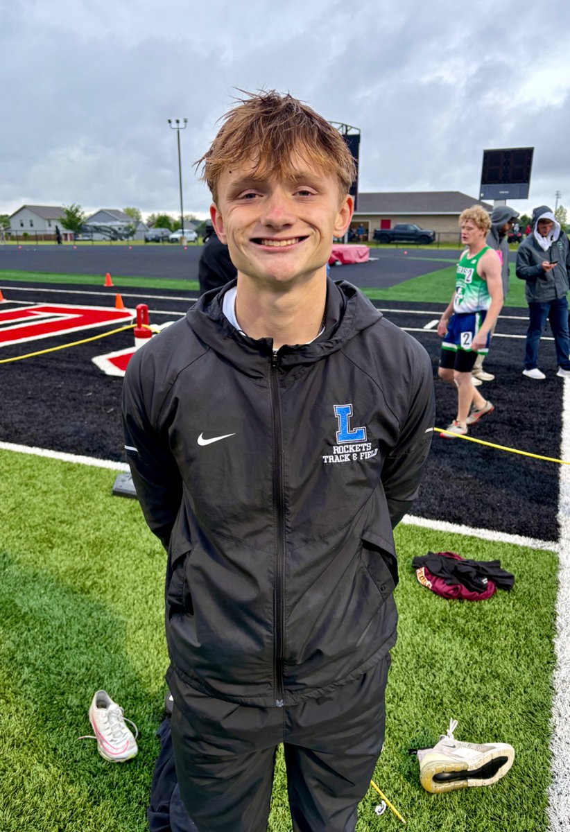 Logan has been a killer for our team all year, and he continued that at sectionals, qualifying with our 4x1 and individually in the 100 and 400 running 10.90 to finish 3rd and 50.09 to win.