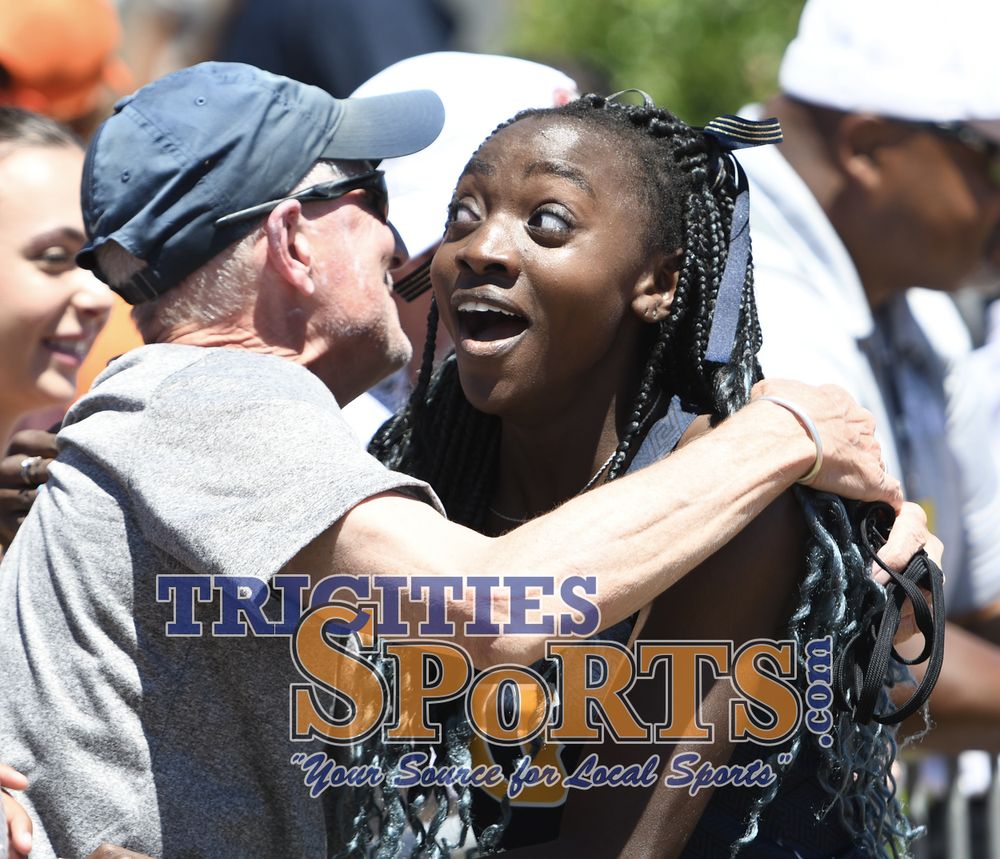 TriCitiesSports.com Class A State Track &amp; Field Championships Presented by <a href="/FoodCity/">Food City</a>
🗒️ University High's Kittrell, Happy Valley's Bailey Storm to Class A Titles
🖊️ <a href="/tcook06061994/">Tanner Cook</a> Reports w/Boys &amp; Girls Team Results &amp; All-State Results
➡️ tricitiessports.com/university-hig…