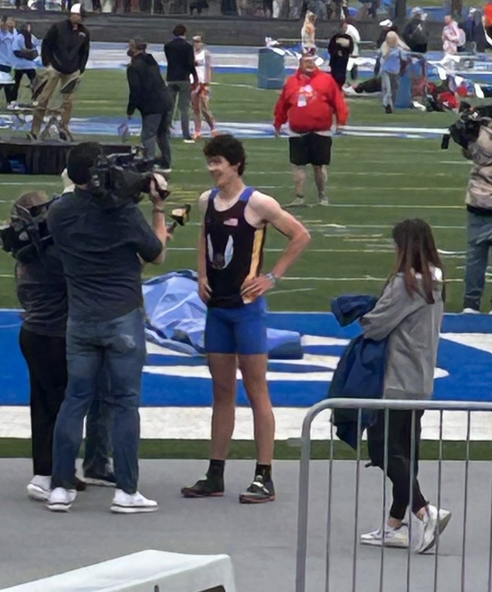 Congrats to Eli Patterson your 3A State Champion! Clearing 6’5”!