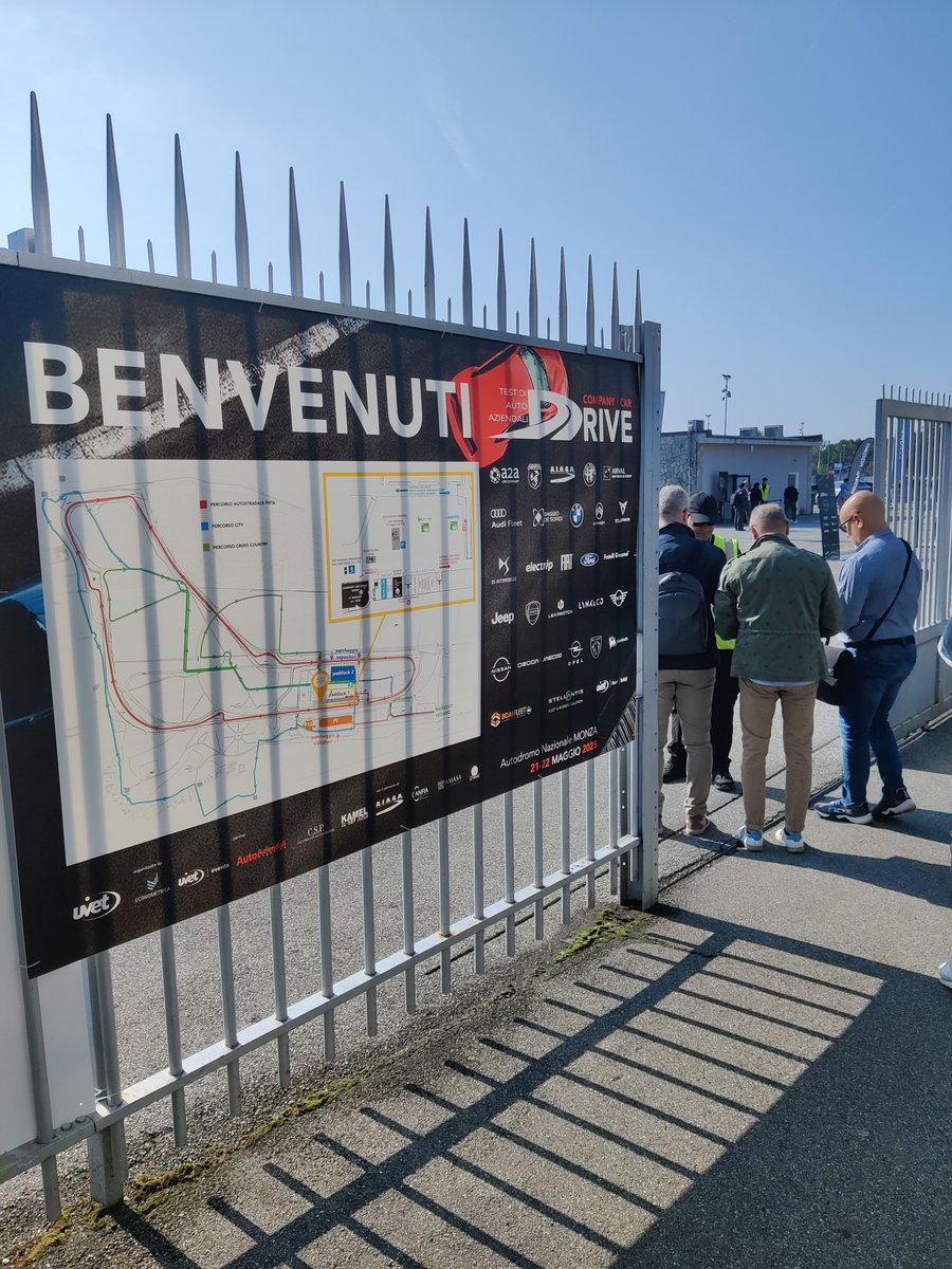CompanyCarDrive's tweet image. Si conclude la 14^ edizione di #CompanyCarDrive, caratterizzata come sempre da #drivingexperience a bordo dei modelli delle case auto presenti, #networking con colleghi e partner e approfondimento sui temi caldi della mobilità aziendale, come #TransizioneElettrica e #AI 
1/2