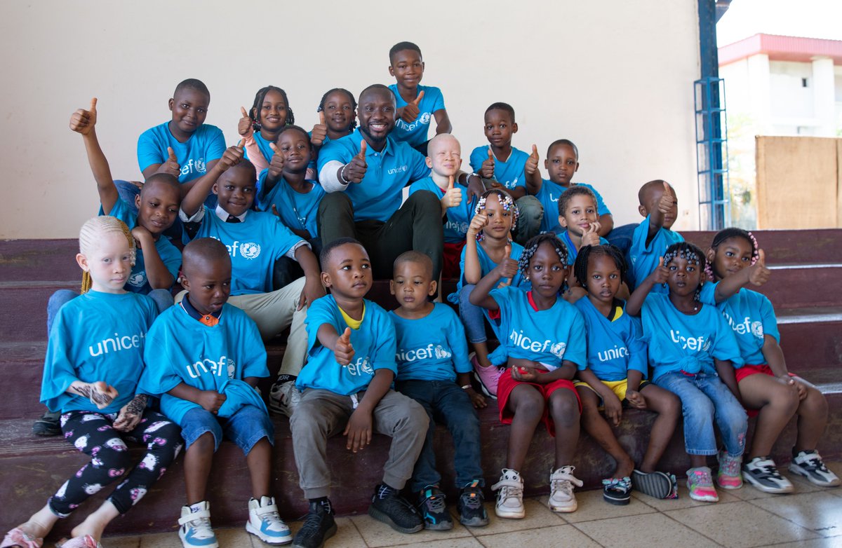 « Le terrain m’a appris le respect et la confiance en moi. Je veux que chaque enfant ait cette chance. L’éducation est un droit pour tous et toutes. Filles et garçons méritent les mêmes chances » Naby Keïta, Champion <a href="/UNICEF/">UNICEF</a> #Guinée
#JournéeMondialeDuFootball

<a href="/UNICEFAfrica/">UNICEF Africa</a>