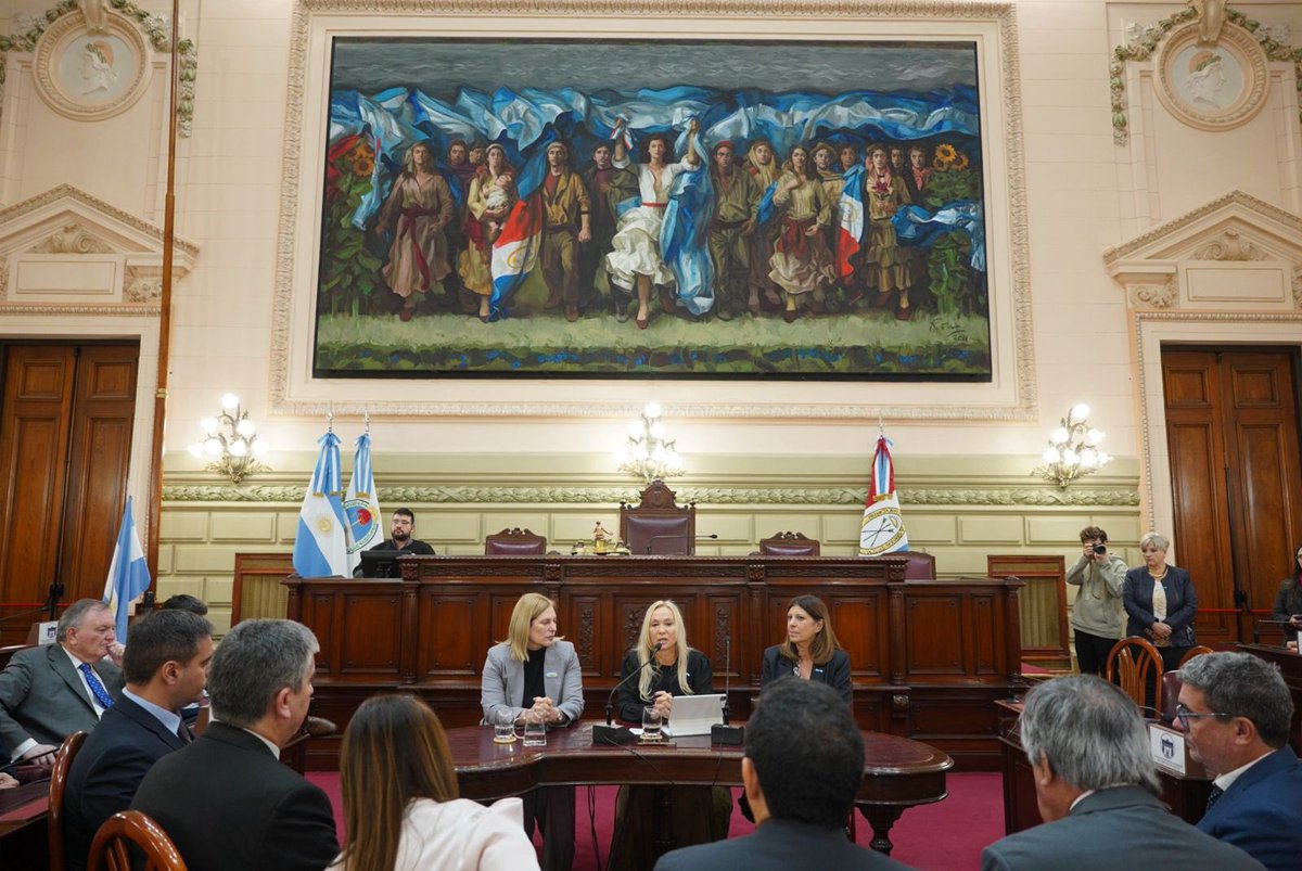 Escuchamos en la Legislatura a María Cecilia Vranicich, Fiscal General del Ministerio Público de la Acusación, que expuso su informe anual de gestión respecto de la política de persecución penal de Santa Fe.