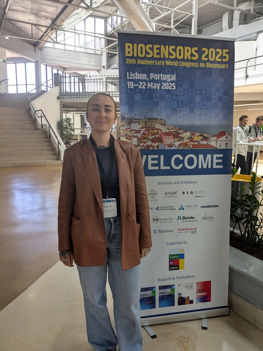 Amazing time at World Congress on Biosensors, Lisbon!  I have come full circle. This was the first conference I attended as a PhD student many years ago (in Lisbon). I am now very proud to see one of my PhD students, Nicola Kelly presenting her work here years later! #biosensors