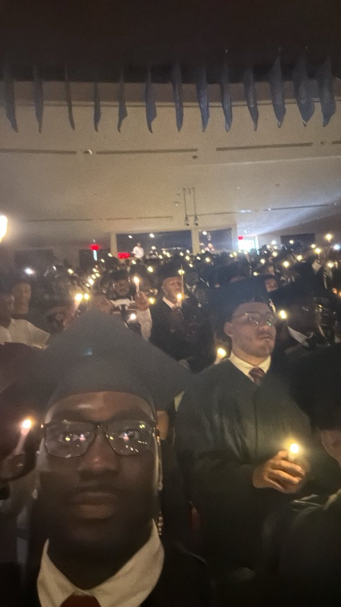 nickstjuste's tweet photo. B.S. Biology π #morehouseman https://t.co/xa4Q7mOkY2