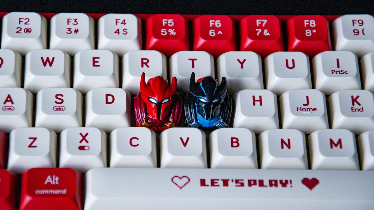 pxpigments's tweet photo. Custom keycaps – Igris from Solo Leveling – Red and Blue forms 🗡️❤️🩵
Resin printed and hand-painted ✨

#keycaps #artisankeycaps #sololeveling #mechanicalkeyboard https://t.co/7F18htkbPF