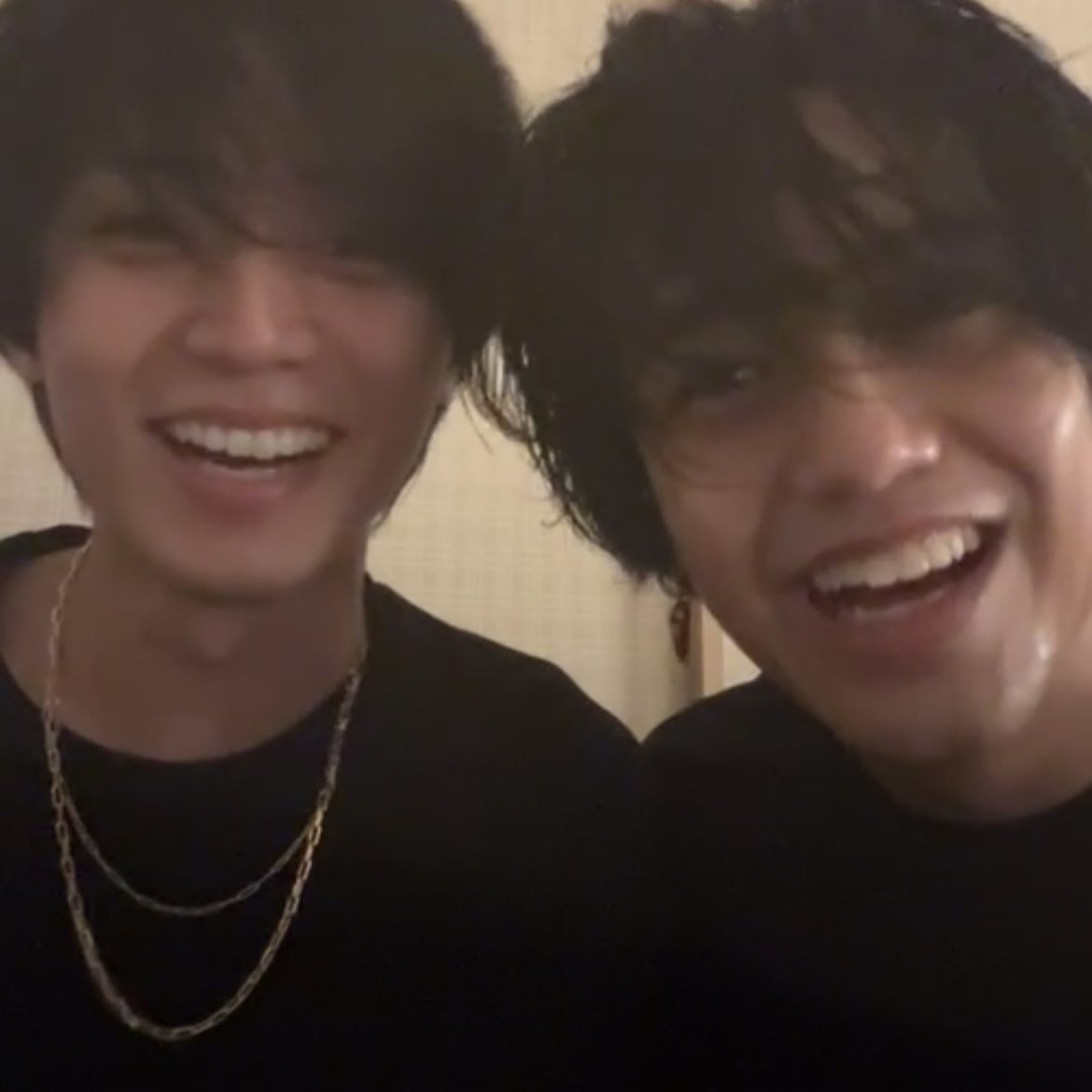 REN_YUI_0123's tweet photo. 7周年おめでとう
改めてキンプリ続けてくれてありがとう
いつも幸せにしてくれてありがとう
2人とならどこへでも行ける気がしてるよ
ずーっと2人で笑っててね
れんかい愛してるよー！

#キンプリデビュー7周年おめでとう https://t.co/E1ZkmRCnuV