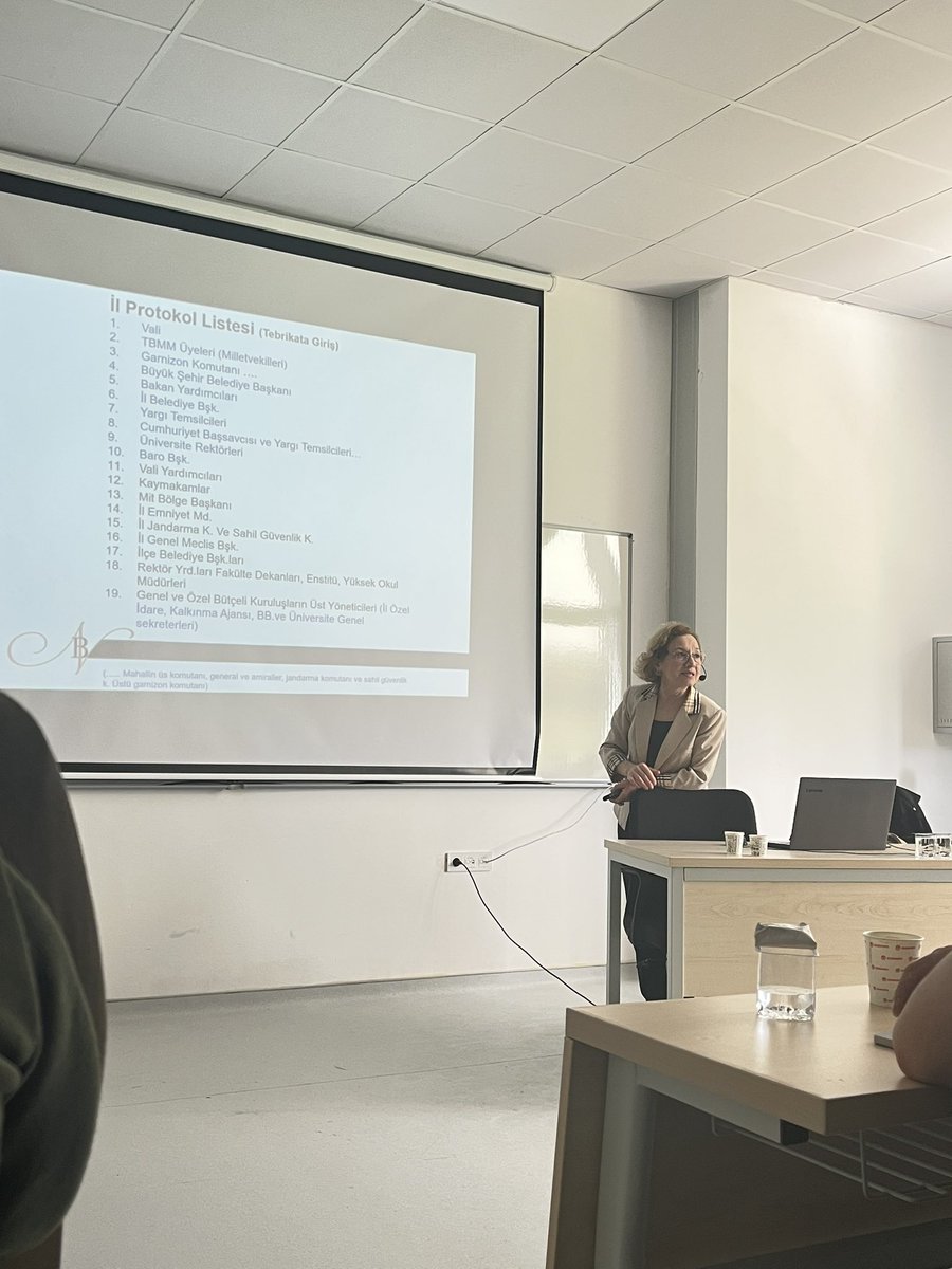 Emekli Kıdemli Albay Nurdan BEZİK hocamız ile,Kamuda Protokol Kuralları ve iletişim 
Eğitim Semineri’nde.
@nurdanbezik