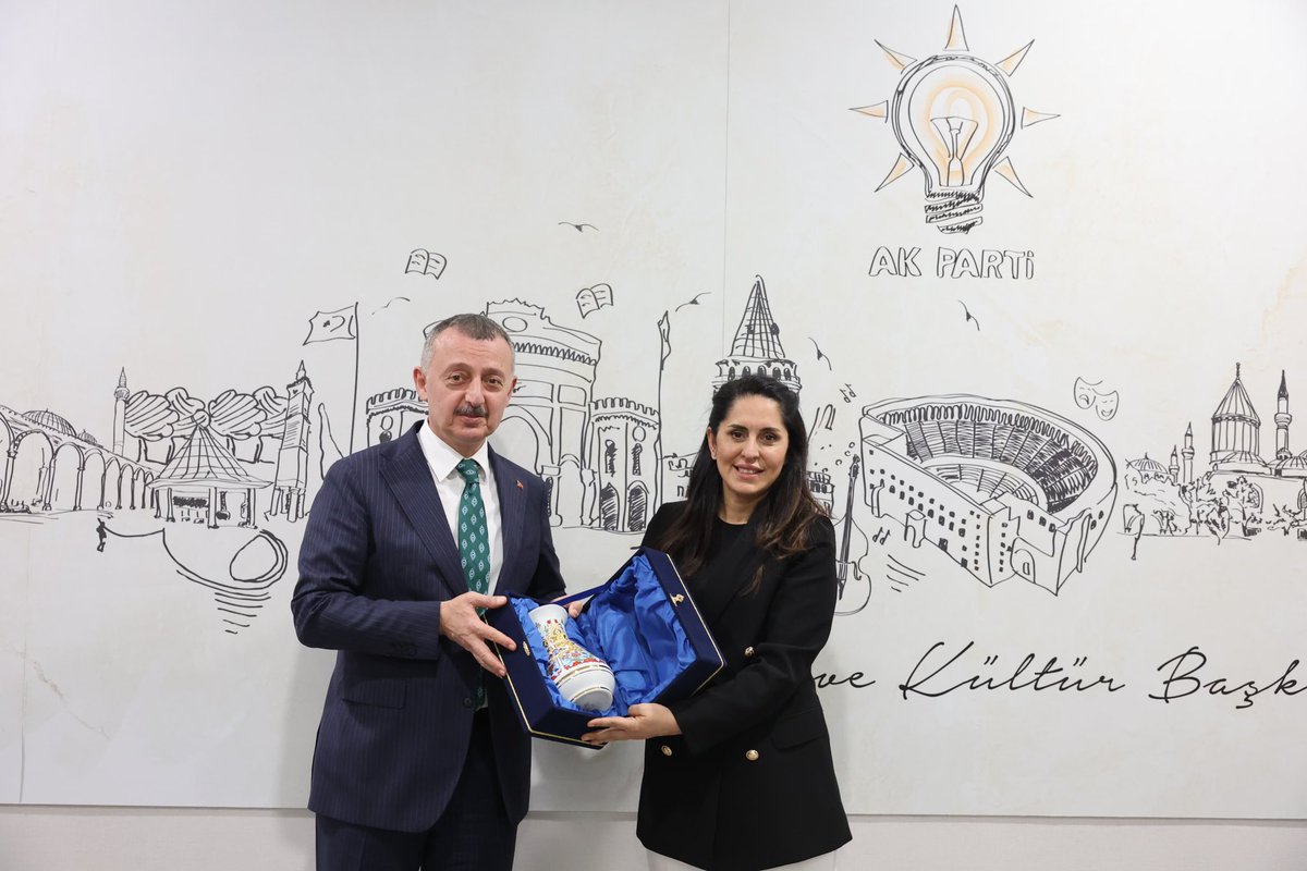 Kocaeli Büyükşehir Belediye Başkanımız Sayın Tahir Büyükakın'a nazik ziyaretleri ve iyi dilekleri için teşekkür ederim. 

<a href="/tahirbuyukakin/">Tahir Büyükakın</a> <a href="/Akparti/">AK Parti</a>

📍AK Parti Genel Merkez