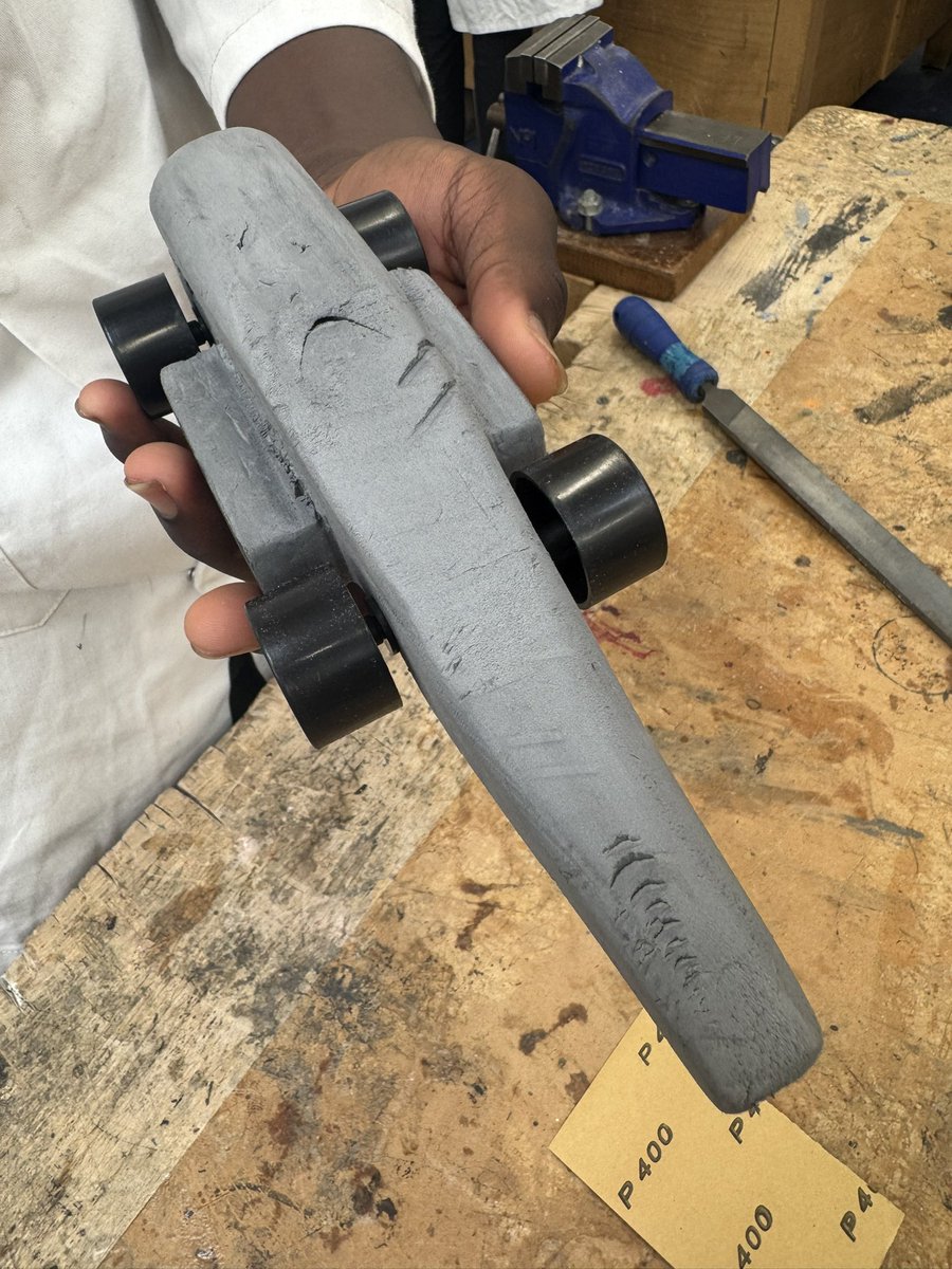WGSBDesignTech's tweet image. 🏁 Year 8 are on a mission for speed!
Armed with sandpaper, wonky goggles &amp;amp; a LOT of competitive energy, they’re shaping their F1 cars to aerodynamic perfection 🏎️✨

Soon they’ll hit the 20m track to find out whose car is the speediest in Year 8 💨
Place your bets!
#F1inSchools